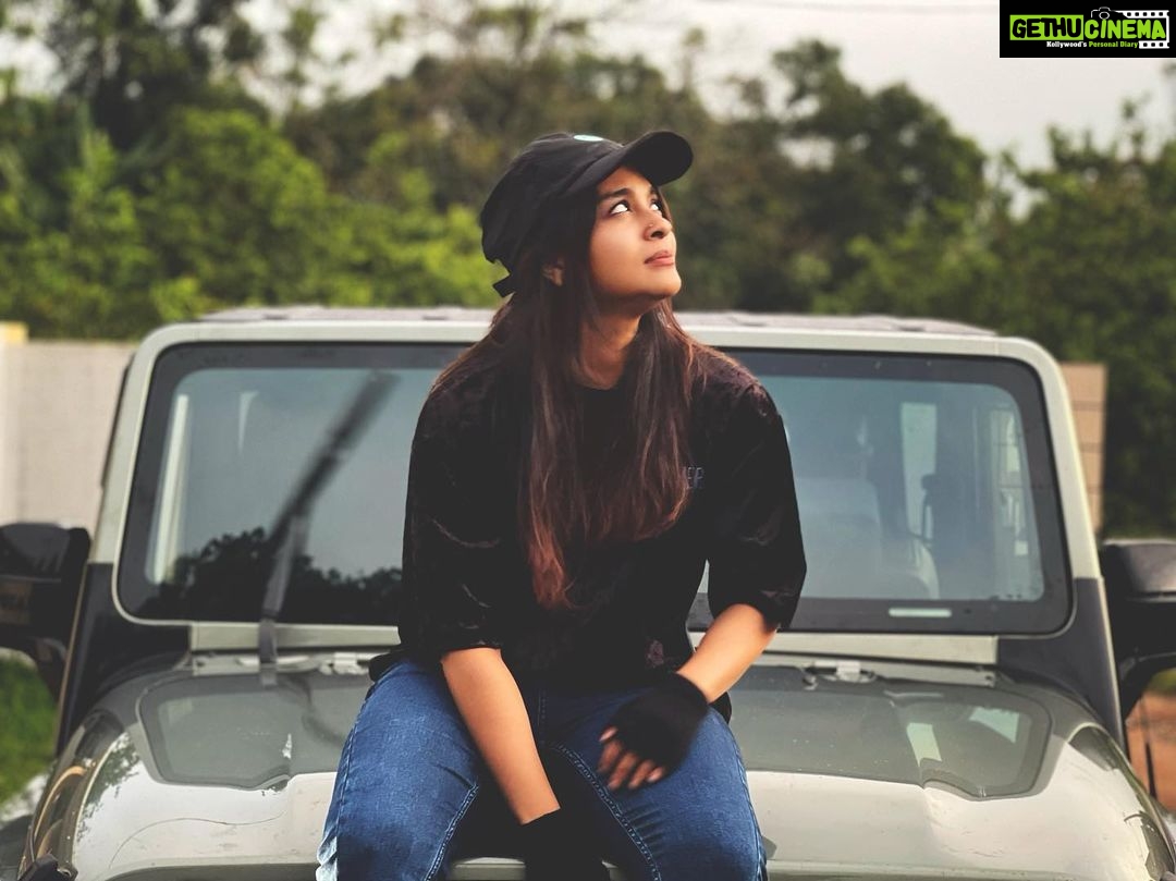 Vinitha Koshy Instagram - Promise me you wont die never having lived the life you imagined🤞🌚