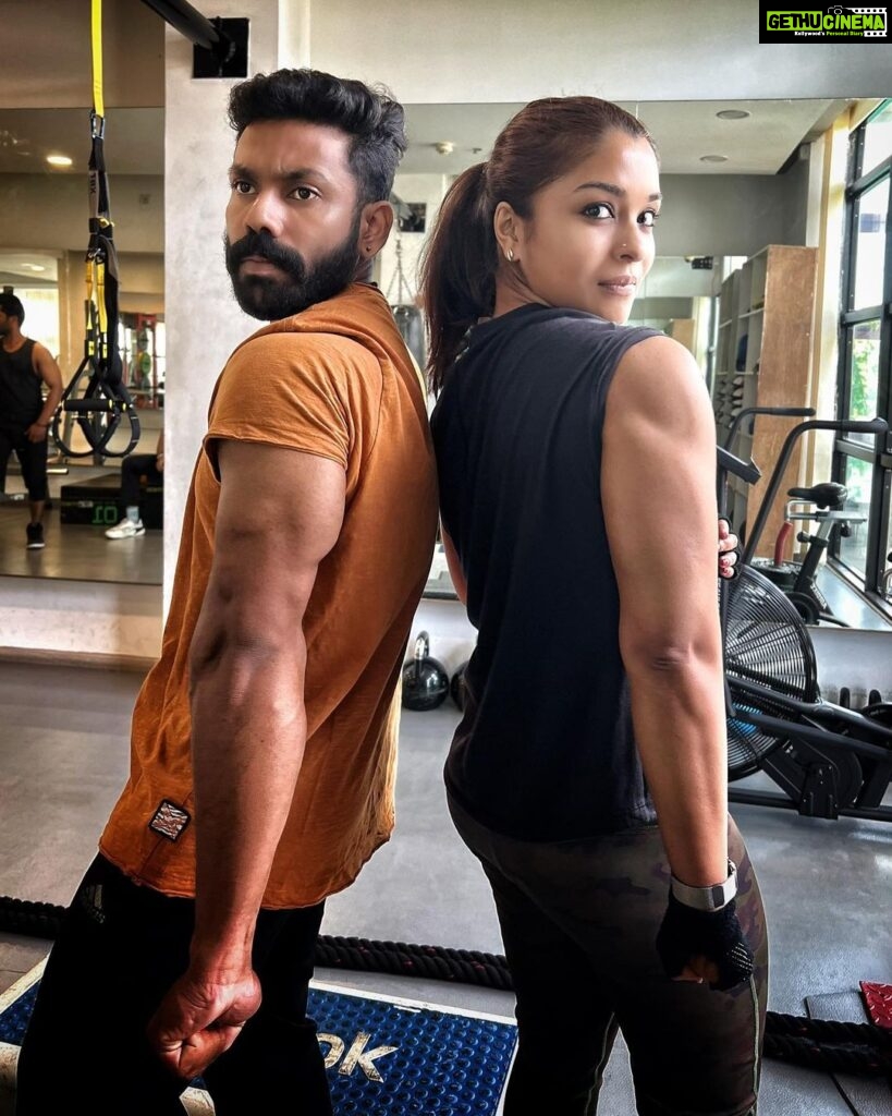 Vinitha Koshy Instagram - Hustle for that muscle 💪 PC @krisshmc