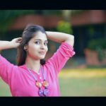 Vinitha Koshy Instagram - The world needs the real you - bright , flowing , open 🌸