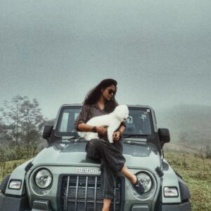 Vinitha Koshy Instagram - Never settle for less ✌️💫🍻