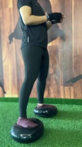 Vinitha Koshy Instagram - Balance is the key to life 🫶 Learnt something cool today😁 Thank you @krisshmc @xtheticsfitness_cochin 💪