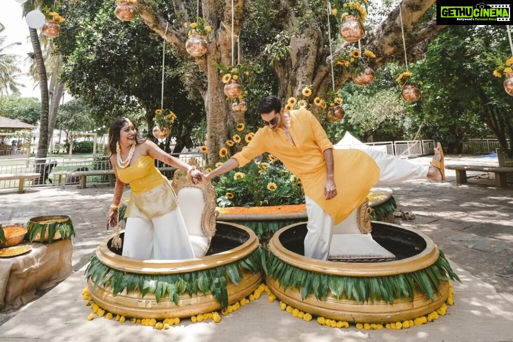 Vishak Nair Instagram - Haldi 🌼 Photography @lightsoncreations Styled by @styledbyzoya_ Outfit for Vishak @men_in_q_wedding Outfit for Jayapria @chaaya.in MoonGate Events Venue