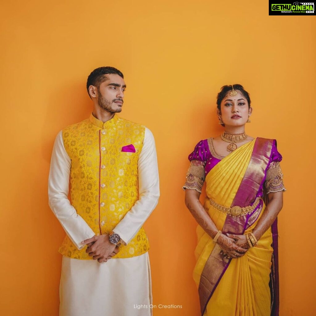 Vishak Nair Instagram - The Engagement (2/3) Shot by the amazing peeps at @lightsoncreations @jiksonphotography Decor by @locsignaturewedding @alwingeorge__locsignature @punarcollective Styled by @stylefilesbyzoya__joy @chaaya.in Outfit for Vishak :@men_in_q_wedding Outfit for Jayapriya: Saree @vijayalakshmisilksarees Bridal blouse : @chaaya.in Assisted by sreelakshmysreekumar @asna_ansar_5 HMU : @aishwaryakarayilofficial