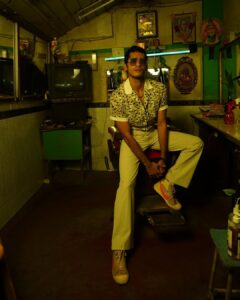 Vishak Nair Instagram - Paul Barber (1/3)

Photographer : @down__trodden 
Assisted By : @diajohnphotography 
Costume Styling : @raze.en @thebabyjean 
Costume Courtesy : @rare_rack 
BTS/Reels : @maahir_m @aldrinmartin_ @_.abrar.__