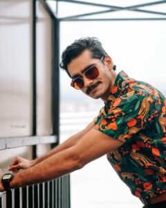 Vishak Nair Instagram - Hawaiian Flex ft. @mydesignationofficial 

PC : @yaami____
