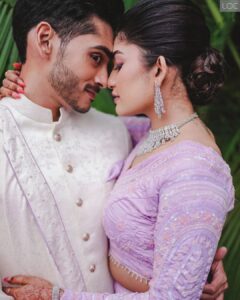Vishak Nair Instagram - Reception Vol. 1 🤴 Photography by @lightsoncreations Decor by @happinessproject_byloc Styled by @styledbyzoya_ Outfit for Vishak @men_in_q_wedding Outfit for Jayapria @chaaya.in Footwear @brog_ernakulam Mua for Jayapria @aishwaryakarayilofficial Mua for Vishak @soorajskofficial C9 Event Center