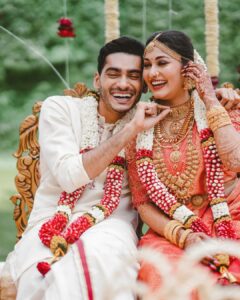 Vishak Nair Instagram - Muhurtam 🌷🌷

Photography by @lightsoncreations

Styled by @styledbyzoya_ 
Assisted by @__eb___it 

Outfit for Vishak @men_in_q_wedding 
Outfit for Jayapriya 
@chaaya.in
Mua for Jayapriya @aishwaryakarayilofficial 
Mua for vishak @soorajskofficial