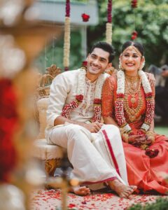 Vishak Nair Instagram - Muhurtam 🌷🌷

Photography by @lightsoncreations

Styled by @styledbyzoya_ 
Assisted by @__eb___it 

Outfit for Vishak @men_in_q_wedding 
Outfit for Jayapriya 
@chaaya.in
Mua for Jayapriya @aishwaryakarayilofficial 
Mua for vishak @soorajskofficial