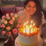 Vishakha Singh Instagram - Sharing the birthday this year with Lord Buddha ♥️🎉 Ate an extra slice of the cake on his behalf 😀 🥥🍍🎂 Happy birthday to us !