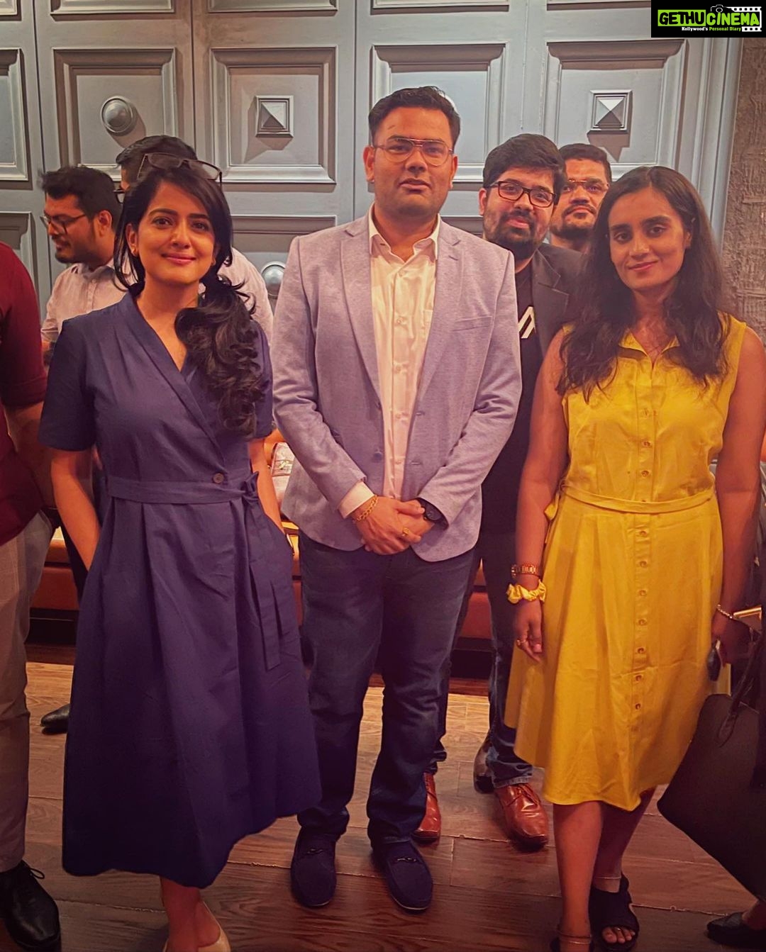 Vishakha Singh Instagram - And back ! Attended my first Founders & Funders Mixer @truetrammtrunkbkc organised by Tulika & @rohitbfn of @888vc.Co A buzzing evening full of start up folks talking about innovation, funding, ticket sizes, valuation et al. Shared some gyaan as a speaker on the potential of Web 3 , demystifying myths, sifting the bubble from the real - and why it is a viable option for portfolio diversification. True Tramm Trunk