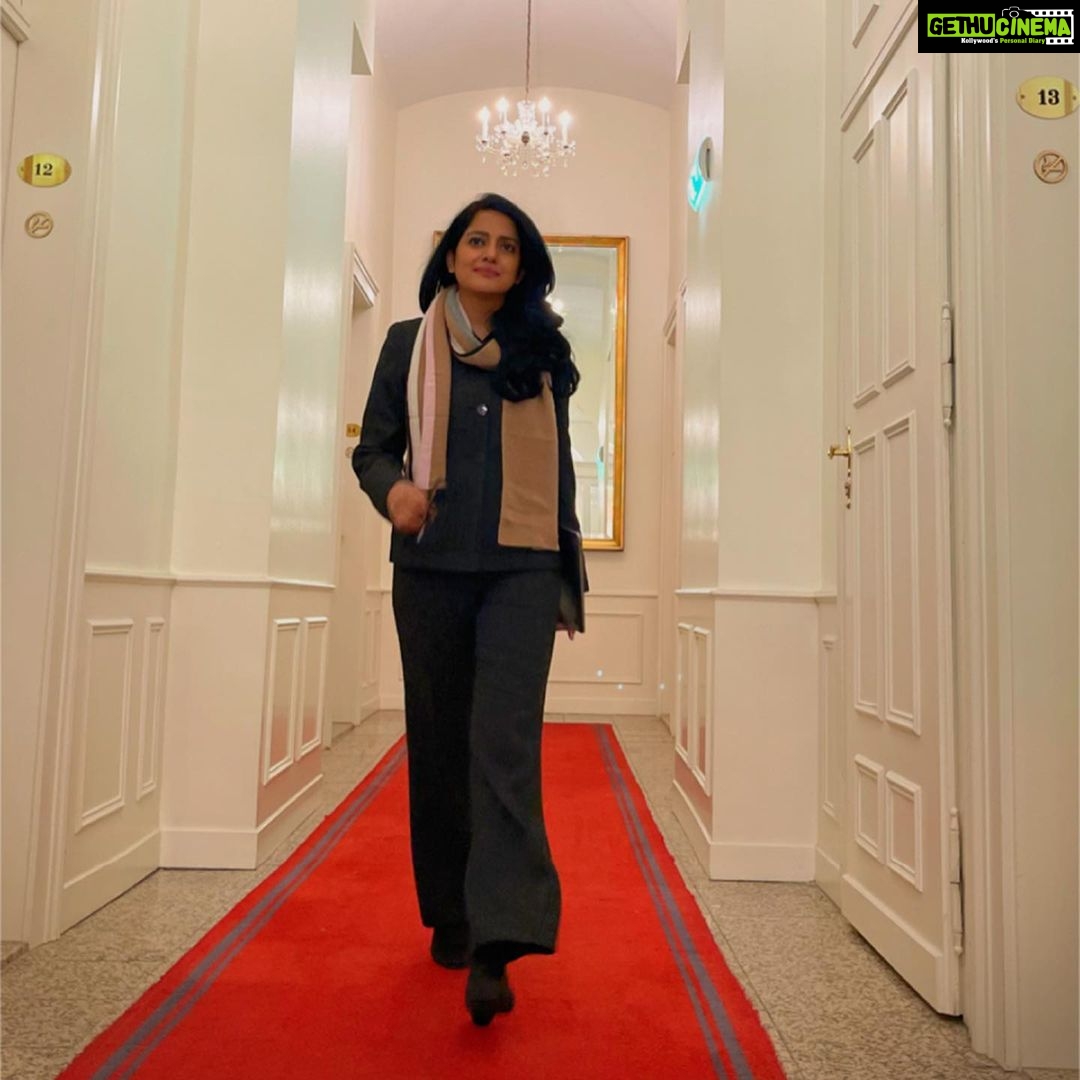 Vishakha Singh Instagram - Behind the scenes prep for my session at CIMix 2023 in Vienna. Putting together a presentation requires creative brainstorming. From the topic to data collation, designing the deck , working with the designers and to actual delivery of the speech - it’s a good amount of effort one must put in. A process that I enjoy. Clothes also become an important decision. Comfort is the primary objective. This year - keeping in line with my commitment to practicing sustainability, I decided to dig into my wardrobe and found this beautiful business suit I had bought in 2008 from @jasperconran in London. I remember back then it was a size large for me and my father had insisted I buy this because it was great quality. Glad I did! A grey cold morning and a grey business suit + comfort and confidence : Recipe for a good start to the day :) Vienna, Austria