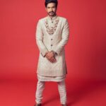 Vishnu Vishal Instagram - Embroidered Sherwani by @rimpleandharpreet Heritage Jewellery by @kishandasjewellery Style by @jukalker Makeup & hair by @ronan_mili Captured by 📸 @eshaangirri