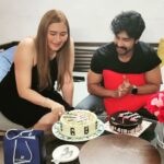 Vishnu Vishal Instagram - Bday celebrations... Hyderabad to chennai... Cake cutting just before the bday ends... @jwalagutta1