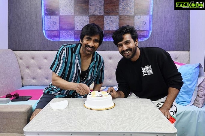 Vishnu Vishal Instagram - Thank you @raviteja_2628 anna for believing in me and giving me the freedom to make #GattaKusthi #MattiKusthi big… And special thanks to @swethakakarlapudi @shravanthis @kvdurai for the support :) This movie is dedicated to all the strong WOMEN in my life and yours… @jwalagutta1 😘😘❤