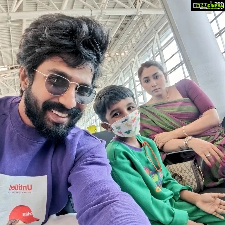 Vishnu Vishal Instagram - First trip with #Aryan to #hyderabad... @jwalagutta1 #son #Aryan
