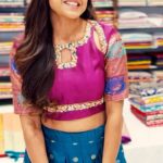 Vithika Sheru Instagram - With the wedding season is round the corner, and all we can think of is shopping. witness an exquisite range of handloom saree collection at @brandmandir Banjara Hills store and grab them all at FLAT 30% OFF. I will be displaying new collection live on 12th feb at 12pm. Don’t miss it! #anniversarysale #brandmandir #vithikasheru #instainfluencer #instagramreels #FBlive #instalive #weddingseason #sare #shopping #shoppingtime #discount #offer #brandmandir #hyderabad
