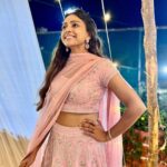 Vithika Sheru Instagram - Eyes Full Of Stories, Heart Full Of Memories 💘 . Outfit- @varunchakkilam Earrings-@alluringaccessories.a2