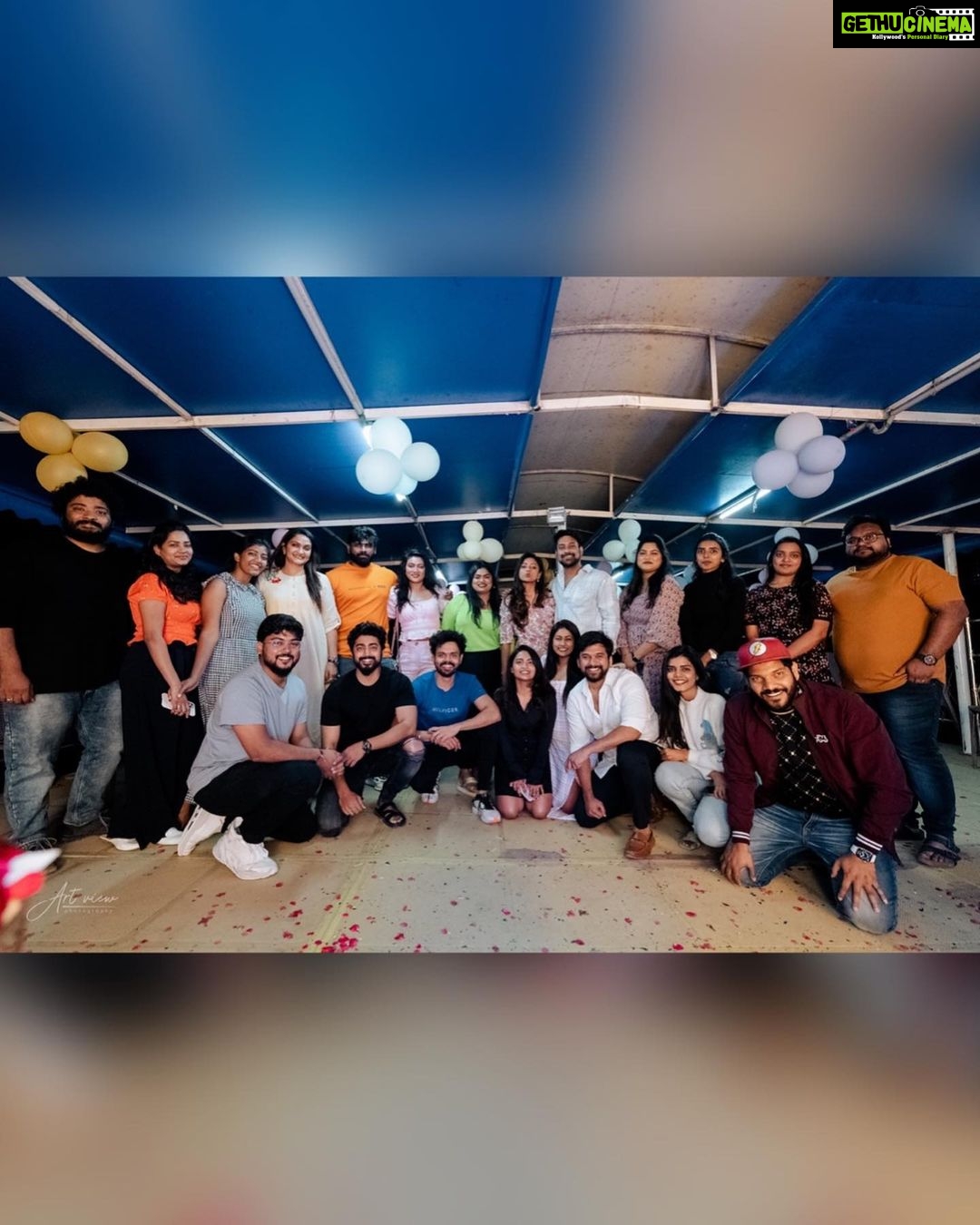 Vithika Sheru Instagram - Thankful, Grateful And Blessed To Have All Of You In My Life❤️ @itsvarunsandesh @mr.noelsean @krithikasheru @priya.0206 @nihita.raju @sudhir0593 @krishna_422 @bhargavikunam @alekhyaharika_ @nikhilvijayendrasimha @ashmita_9 @jannu.sudhir @gokul_menon.official @dr.sindhureddy @amrithagaddam @dr_apuroopa_gaddam @vivek.sriraj @khaja.nature . . . . PC - @teamartviewworks Decor- @thewishtree_surprisingpeople Food - @krishnapatnam_kitchen Cake - @cakesnhugs Durgam Cheruvu Spl Bridge