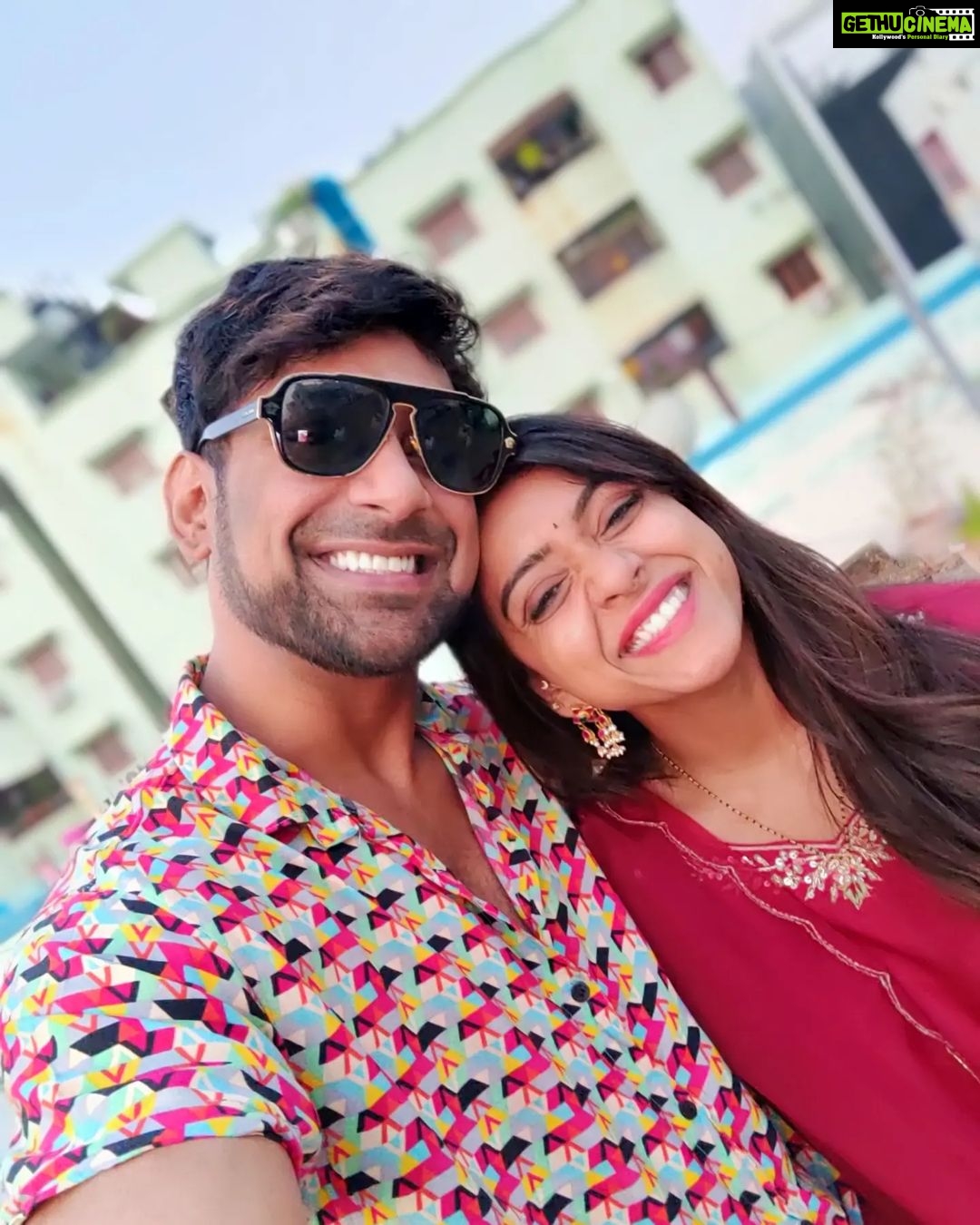 Vithika Sheru Instagram - Andariki Sankranthi Subhakankshalu 🙏🏽 May God Bless everyone with lots of happiness, great health, and an abundance of peace ✌️ #happysankranthi