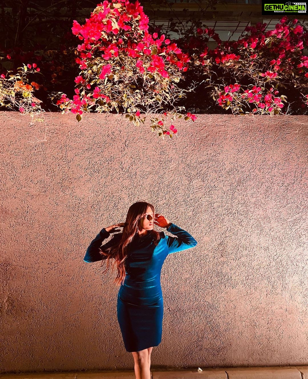 Vithika Sheru Instagram - You’ve Got Something They Don’t 😇💙 Hair - @nicenailsbabyhyderabad ITC Kohinoor Hyderabad
