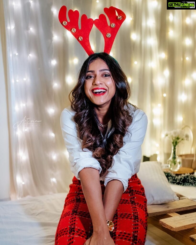 Vithika Sheru Instagram - Merry Christmas 🎄 🎁 PC - @teamartviewworks