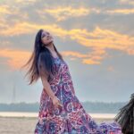 Vithika Sheru Instagram – You Learn A Lot By Being Silent 

PC – @actorvenky 
@mannepuriprashanth