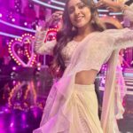 Vithika Sheru Instagram - In World Where You Can Be Anything Be Kind 💝 Outfit - @varunchakkilam M&H - @nicenailsbabyhyderabad