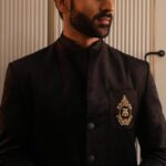 Vivek Dahiya Instagram - Vibe check with Tasva 😎💯 Go check out your nearest Tasva store or visit their website www.tasva.com #tasva #indianwear #mensindianwear #mensethnicwear #taruntahiliani #mensfashion #EkNayaNazariya Managed by @jubinrajeshdesai and @viniyardfilms