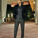 Vivek Dahiya Instagram - Chal dil merey Outfit by @nm_design_studio Styled by @stylebysugandhasood Make up by @sharukh_rocks902 Hair by @sunny_makeup_artist