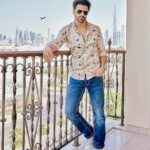 Vivek Dahiya Instagram - Peace in solitude or solitude in peace? ☮️ @fsdubai @pickyourtrail #Pickyourtrail#HasslefreeHolidays #LetsPYT #FourSeasons #FSDubai #SuiteInStyle #JumeirahBeach#FSCityEscape Four Seasons Resort Dubai at Jumeirah Beach