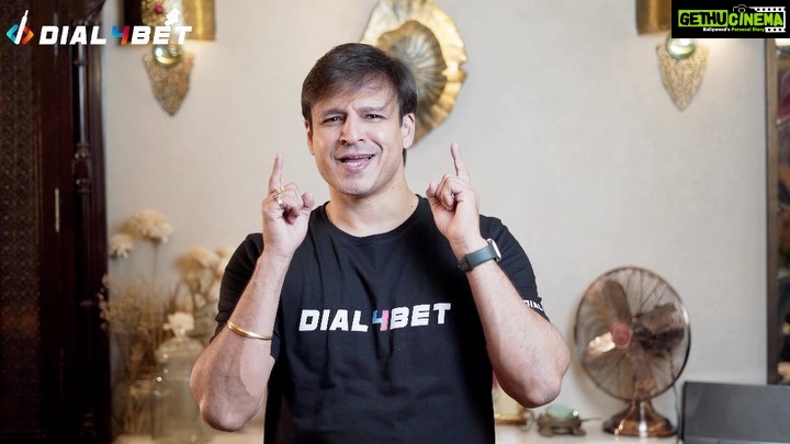 Vivek Oberoi Instagram - Easy games and quick money are the perfect definitions of entertainment. So what are you waiting for? Get both things in one place now, only on Dial4Bet.com. Just login and start playing. 🎯 Don’t have an account? Then sign up now. Hurry! Dial4bet - Paisa set Jeeto Har Bet! #dial4bet #paisasetjeetoharbet #football #games #sports #soccer