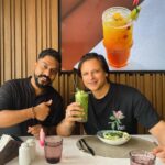 Vivek Oberoi Instagram – Healthy food cravings?= satisfied✅ 

@chefvibin always working his magic with his yummy meals🥗 

#mondaymood #healthyfood #bollywood Calicut Paragon