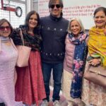 Vivek Oberoi Instagram – Took my loved ones to see the one who loves us the most, our mother, our Mata, Shri Vaishno Devi 🙏

There are incredible diversities in this world, and celebrating the culture and heritage of my nation is a gift I cherish everyday. 

It is #worldheritageday today and here’s to all of you carrying your heritage and culture from all across the world 🌎 

#unicef #heritage #culture #india Vaishnov Devi Mandir, Katra, Jammu