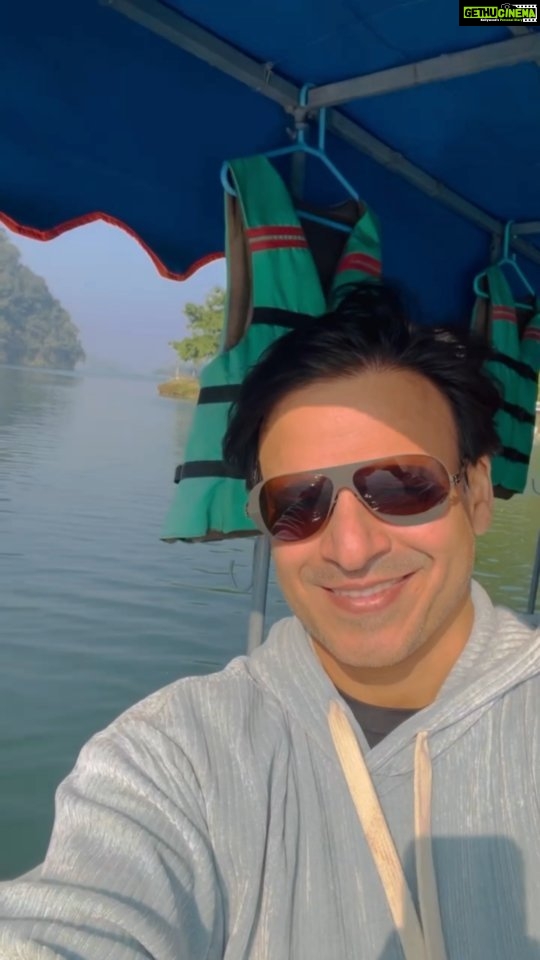 Vivek Oberoi Instagram - Rafting on to an island paradise, a favourite of King Charles; with mesmerizing views of the mountains, lush green forests, beautiful flowers Pokhara heritage island at Himalayas Phewa lake is a heaven’s paradise 💫 #PhewaLake #reelsinstagram #reelsindia #himalayas #paradise #phewlake
