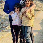 Vivek Oberoi Instagram - From busy schedules, to packed days and hustle filled mornings, finding myself more and more grateful for the days that go by haule haule 🤞 #hatta #camping #winter Hatta,Dubai