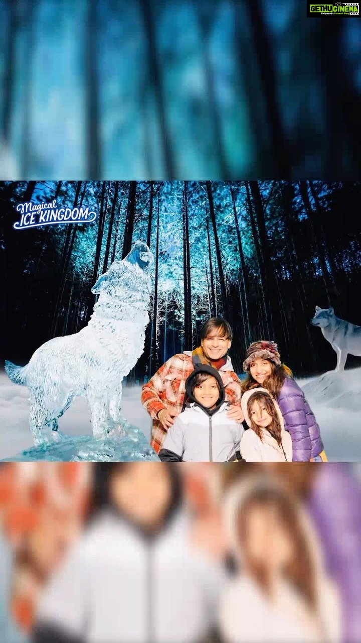 Vivek Oberoi Instagram - In the magical ice kingdom with my starry-eyed, smiling bundles of joy keeping me warm and fuzzy! Truly incredible ice sculptures made by artists here! π«β¨ #magicalkingdom #london #reels #family #reels