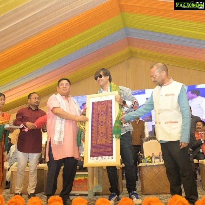 Vivek Oberoi Instagram - I was honoured to receive an invitation as a guest speaker at Bodoland International Knowledge Festival at Kokrajhar in Assam. The youth in Bodoland could contribute immensely to India’s success story in this new golden age. Through knowledge, we hope to empower the youth & create a startup ecosystem and an infrastructure to showcase their talent. The festival also featured such distinguished dignitaries such as Shri Promod Boro, Honorable Chief Executive Member of Bodoland Territorial Council, Prof. Mohammad Yunus whom I have always admired for his innovative work on Grameen Bank and Women Empowerment. Wang Chuk, Sonu Sood, and P.T. Usha were also among the other guests who graced the occasion. @pramodboroofficial @professormuhammadyunus @wangchuksworld #traveldiaries #honoured #India