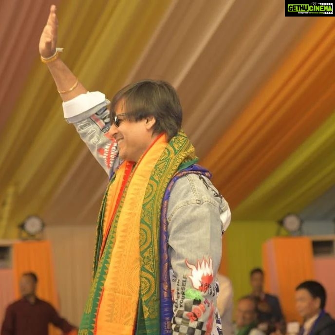 Vivek Oberoi Instagram - I was honoured to receive an invitation as a guest speaker at Bodoland International Knowledge Festival at Kokrajhar in Assam. The youth in Bodoland could contribute immensely to India’s success story in this new golden age. Through knowledge, we hope to empower the youth & create a startup ecosystem and an infrastructure to showcase their talent. The festival also featured such distinguished dignitaries such as Shri Promod Boro, Honorable Chief Executive Member of Bodoland Territorial Council, Prof. Mohammad Yunus whom I have always admired for his innovative work on Grameen Bank and Women Empowerment. Wang Chuk, Sonu Sood, and P.T. Usha were also among the other guests who graced the occasion. @pramodboroofficial @professormuhammadyunus @wangchuksworld #traveldiaries #honoured #India