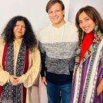Vivek Oberoi Instagram – It was a magical evening curated by @blubloodme and @rehanhumfm as we got to hear the mesmerising @abidaparveenofficial; truly a living legend 💞

#AbidaParveen #Dubai #reels #reelsviral #musicalevening