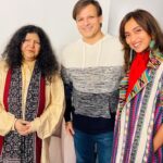Vivek Oberoi Instagram - It was a magical evening curated by @blubloodme and @rehanhumfm as we got to hear the mesmerising @abidaparveenofficial; truly a living legend 💞 #AbidaParveen #Dubai #reels #reelsviral #musicalevening