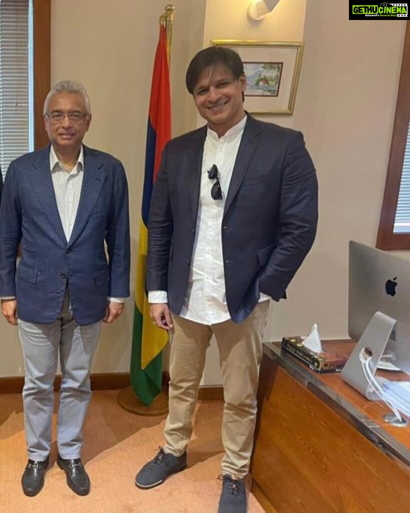 Vivek Oberoi Instagram - Had a very warm welcome to the island paradise #mauritius last week. Congratulations Prime Minister @pravindkumarjugnauth on a decade of exceptional leadership even through the trials and tribulations of Covid. It is amazing to see the leaps and strides Mauritus is making under your leadership! I also deeply appreciate the cultural bridges and bonds with #india that have been strengthened by your government. And a special thanks to Lady Jugnauth for gracing us with her wonderful company. Her warmth and humility reflect the best of Mauritian culture and values. I particularly enjoyed her enriching stories on mauritius’ historic bond with India over hundreds of years. #pravindkumarjugnauth