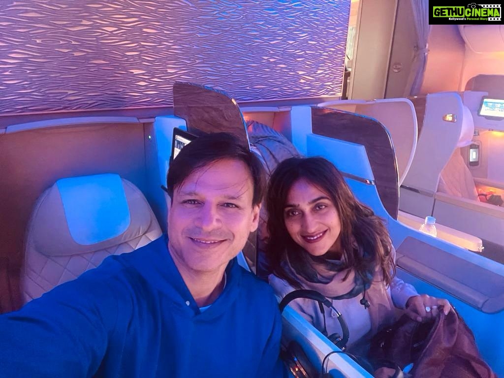 Vivek Oberoi Instagram - Enjoying our “mini moon” to london! These little romantic trips…magical memories…a lifetime of love, the true meaning of life✈️💞