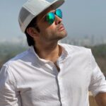 Vivian Dsena Instagram - Every Stage Of Your Life Is Preparing You For The Next Level; Be Content And Thank The Almighty 🤲 He Has Planned It All 🤗♥️... #viviandsena #sartajsingh #udaariyaan #newbeginnings #colorstv #dreamiyata