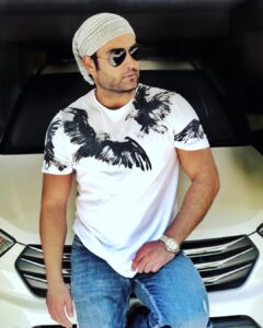 Vivian Dsena Instagram - Eid Mubarakh Guys Godbless u all loads of love 😘
#THE 
#FALCON
#IS
#STILL
#ALIVE
#IN 
#ME
