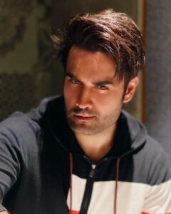 Vivian Dsena Instagram - I'm a surprise 😉!
They don't see me coming: that's what you're missing😎!...

#viviandsena #sartajsingh #nehtaj #udaariyaan