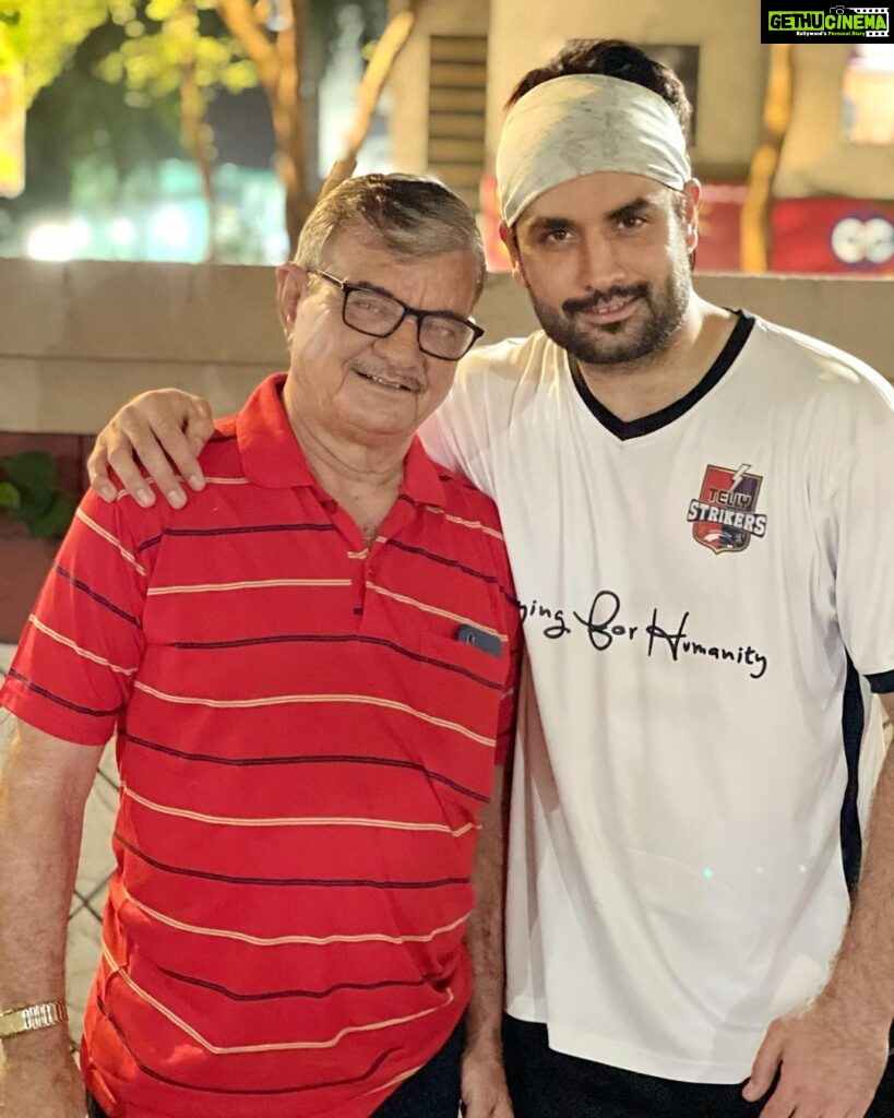 Vivian Dsena Instagram - My love for Football, My Passion For Work, My Cooking Skills & Many More; All Are Inherited From You… Happy Father’s Day Dsena Senior ♥️😘😘 #fathersday #happyfathersday #likefatherlikeson #dsena #senior #junior #viviandsena
