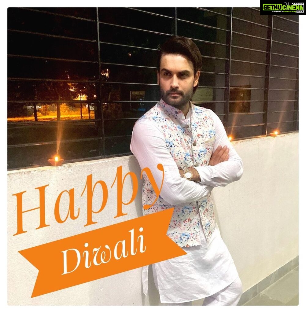 Vivian Dsena Instagram - Happy Diwali Guys 💫✨🌟😘