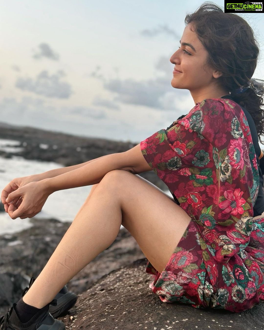 Wamiqa Gabbi Instagram - β₯οΈππΊπ₯οΈππ«§
