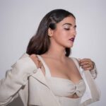 Wamiqa Gabbi Instagram - Bamb ka dhamaka Bambai 🤍🔥 . Outfit: @wearcecil Styled by: @spacemuffin27 Styling Assistant: @harshitasamdariya Makeup Artist: @elishab_mua Hairstylist: @reshammordani Photography: @rishabhkphotography