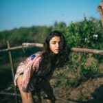 Wamiqa Gabbi Instagram - Jahaan se aapka darr khatam hota hai, vahin se aapki zindagi shuru hoti hai.. 📸 @bharat_rawail 💄 @reshammordani